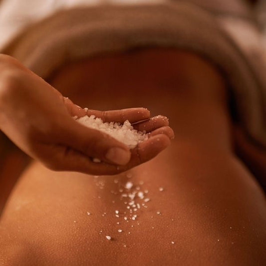 MASAJE EXFOLIANTE CORPORAL + HIDRATACIÓN | Renovación, Suavidad y Bienestar Sensorial